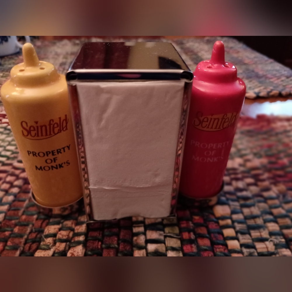 Seinfeld Salt & Pepper, Napkin Dispenser, Screenplay, & Cards Set - Picture 3 of 5